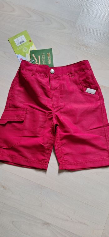 Short fille
