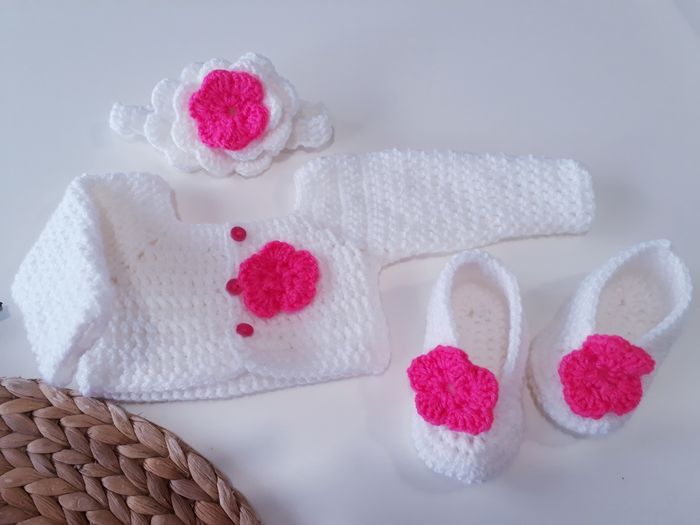 Vêtement bébé fille robe ballerines bandeau et gilet boléro crochet 3 mois - photo numéro 5