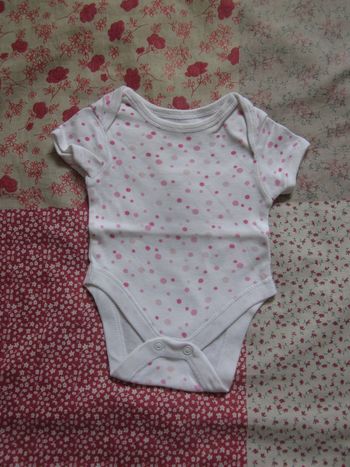 Body manches courtes blanc taille Naissance
