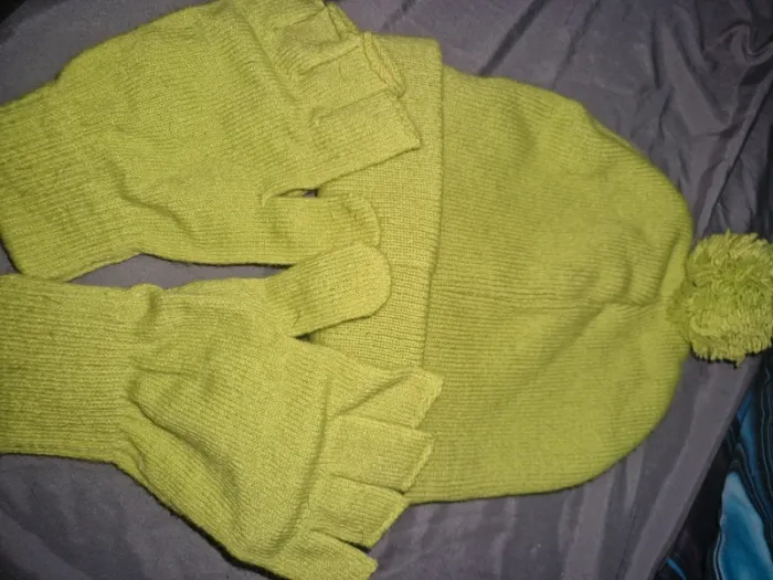 Bonnet et gants grinch - photo numéro 4
