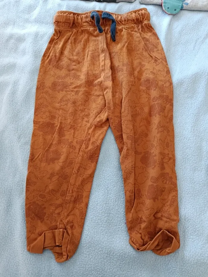 1 pantalon 1gilet 4 haut manches longues 18mois - photo numéro 2