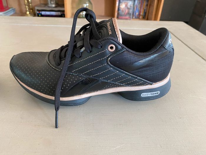 Basket vintage Reebok easy tone moving air inside smooth fit noire et rosé taille 37 - photo numéro 5
