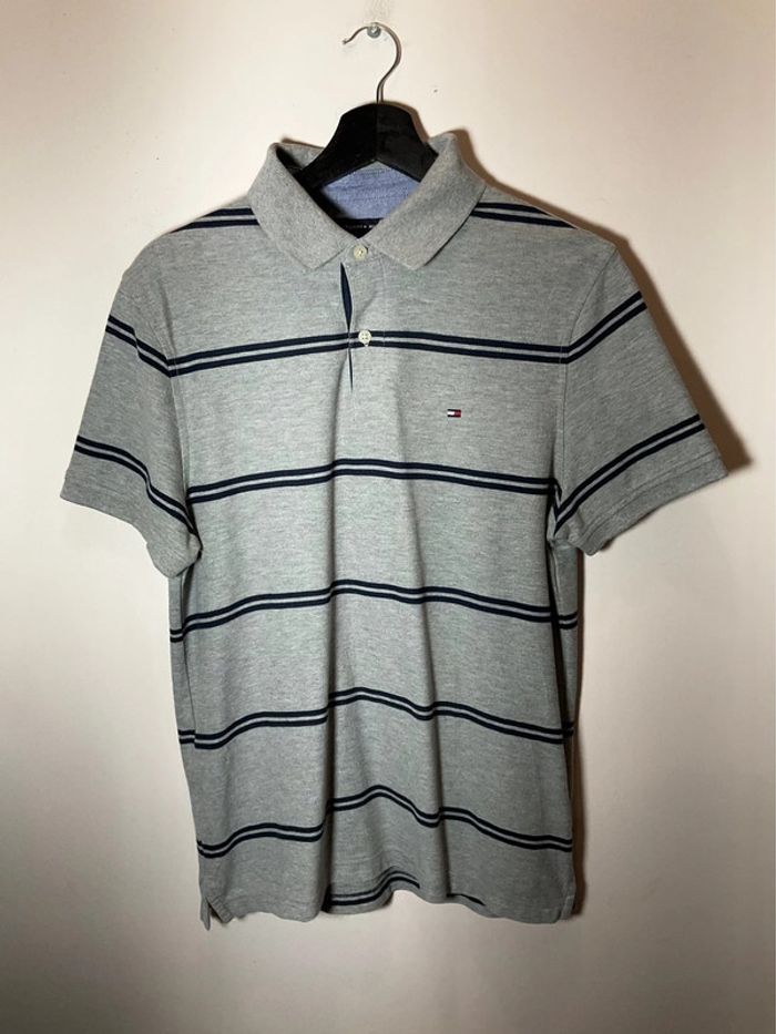 Polo gris à rayures bleues marine pour homme Tommy Hilfiger taille M 033