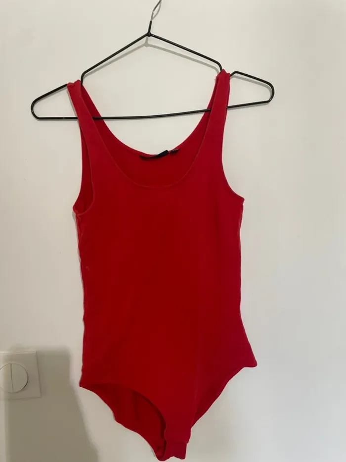 body rouge kiabi tS