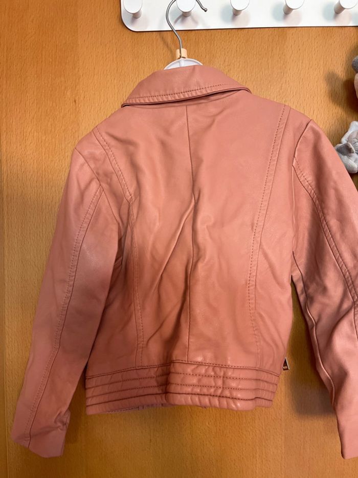 Perfecto / veste en simili cuir rose poudré 3 ans - photo numéro 3