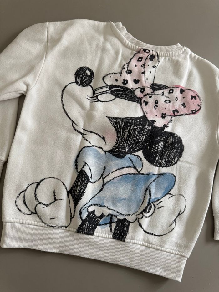 Pull Minnie. Imprimés recto et verso. 5-6 ans. primark. - photo numéro 6