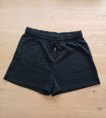 Short H&M
Taille L