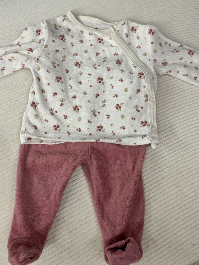 Lot de pyjama filles deux pièces 3m et 6m - photo numéro 3