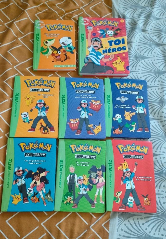 Lot livre pokémon noir et blanc