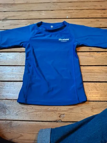 Tshirt anti uv taille 1/3 ans