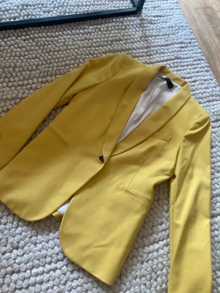 Gelber Blazer - photo numéro 2