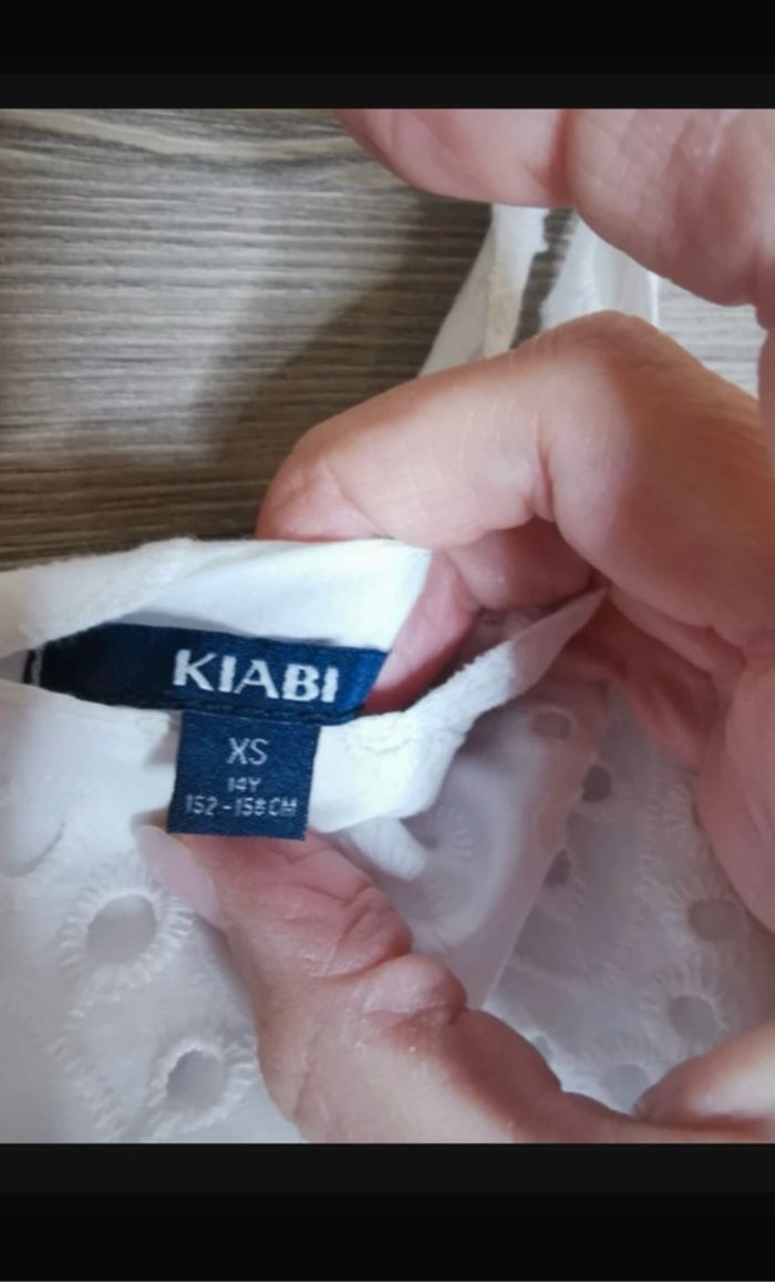 Robe brodée - photo numéro 3