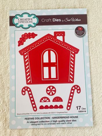 Lot de 17 Matrices découpe Noel Creative Expressions