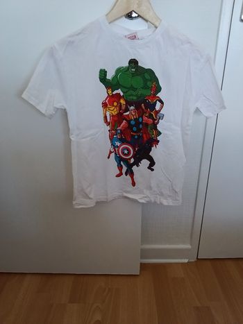 Tee-shirt marvel blanc et multicolore