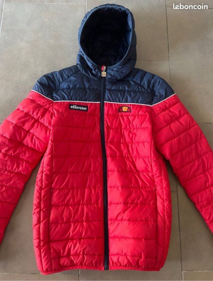 Doudoune Ellesse taille XS - photo numéro 2