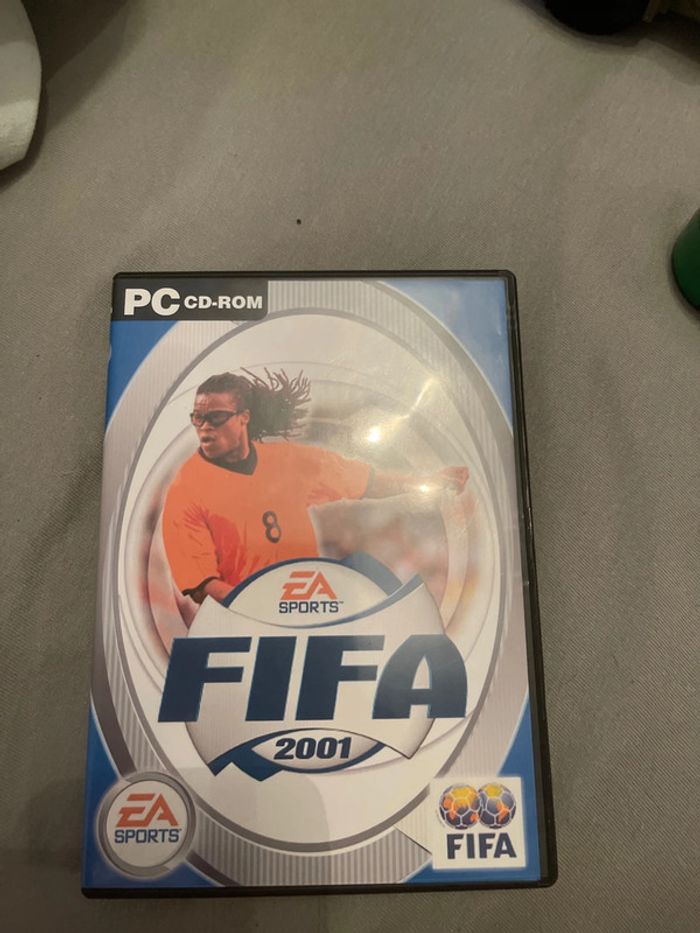 Jeu pc fifa 2001 - photo numéro 1
