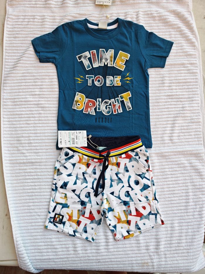 Ensemble boboli 5 ans neuf