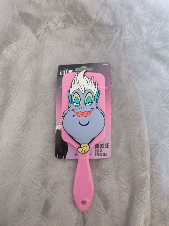 Brosse à cheveux neuve Disney vilains « Ursula »
