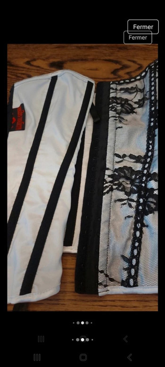 Corset Alcatraz Gothic blanc/noir taille M - photo numéro 12