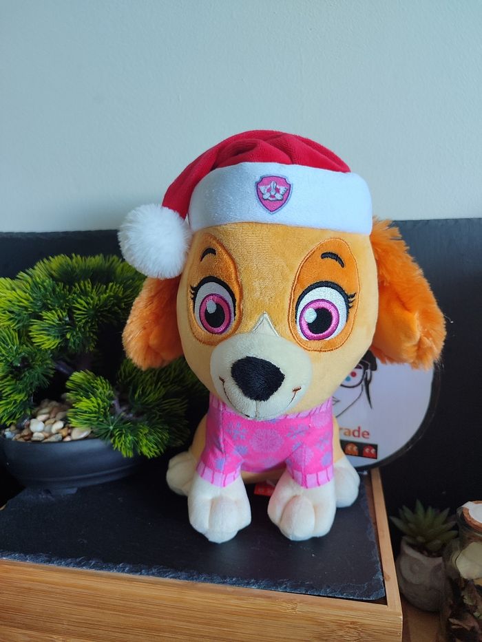 Grande peluche stella pat patrouille paw patrol sky noël bonnet rose chien