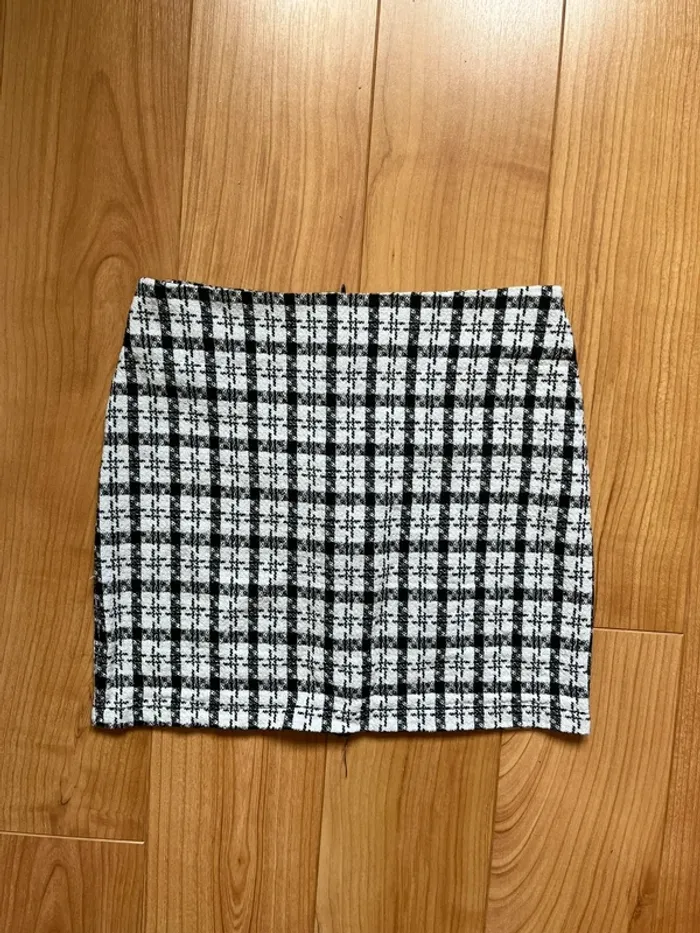 Mini-jupe Shein carreaux noir/blanc chic S neuve