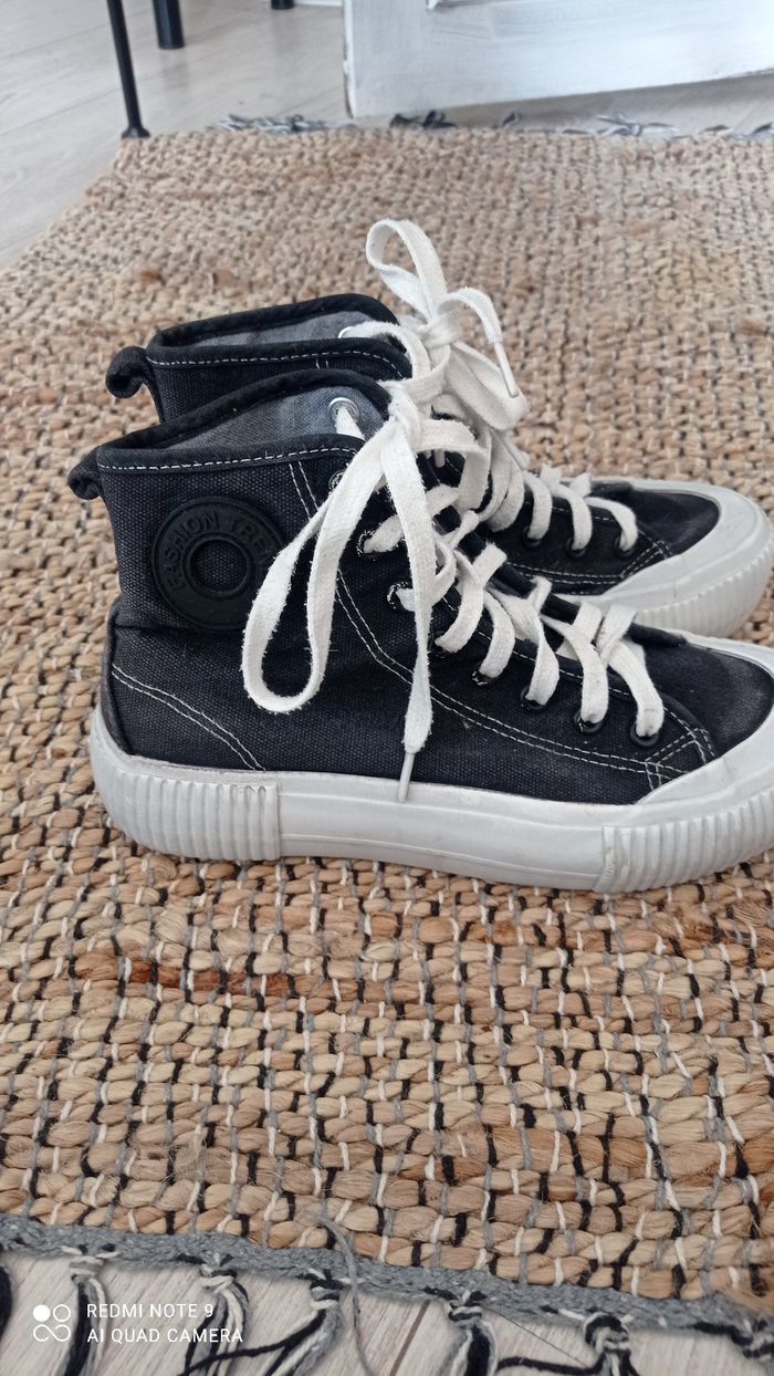 Baskets montantes noires plateforme Kiabi pointure 37 - photo numéro 5