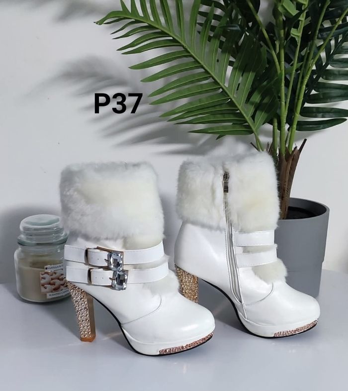 Bottes à talons femme - photo numéro 2