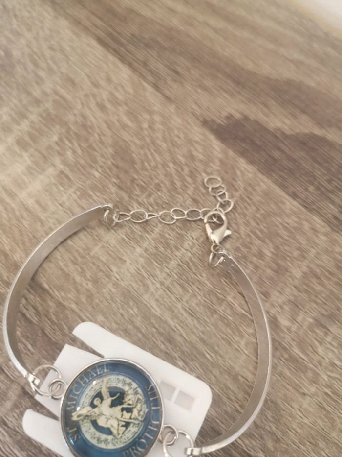 Bracelet Saint Michel en bleu et argent - photo numéro 2