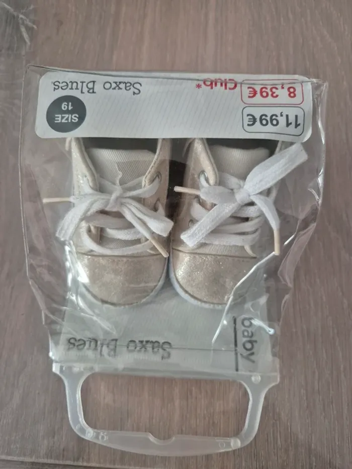 Chaussures souples dorées 19 - photo numéro 2
