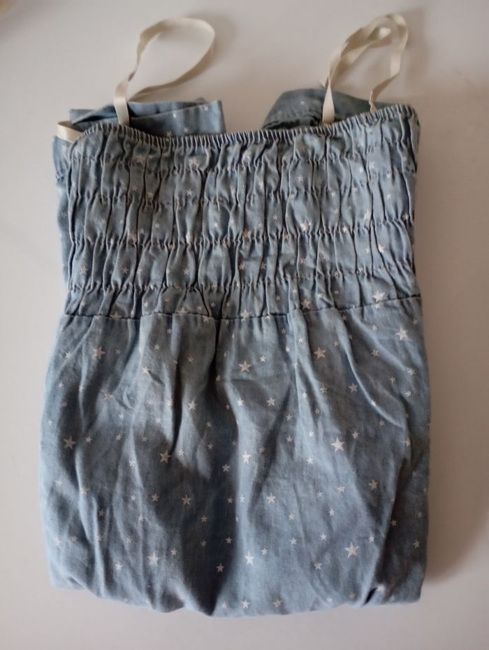 Combishort , 12 ans, coton bleu clair, étoiles blanches ,bretelles réglables ,taille élastique,2 poches . Très bon état. - photo numéro 8