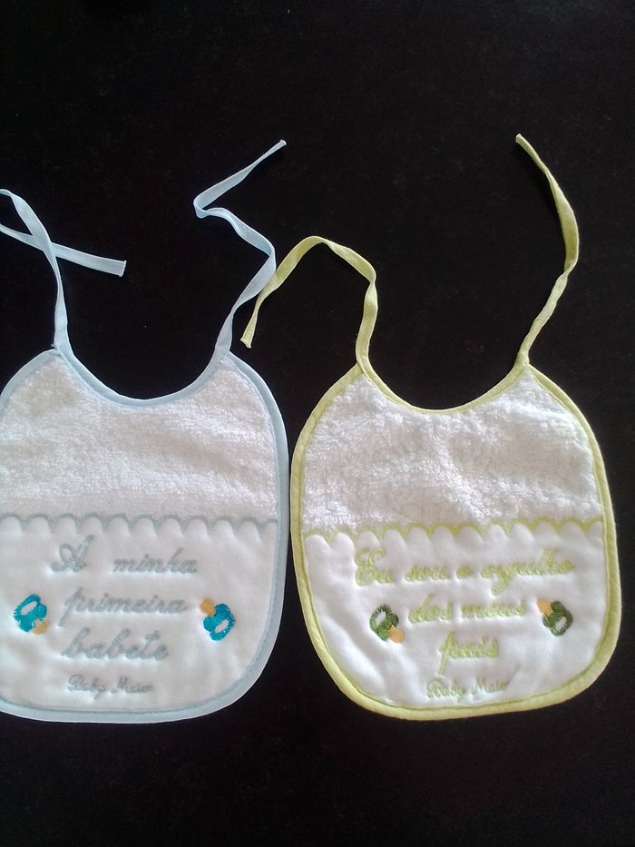 Bavoirs - photo numéro 1