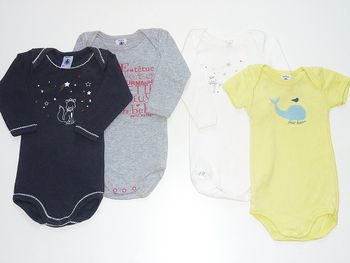 Lot de 4 bodies Petit Bateau 6 mois