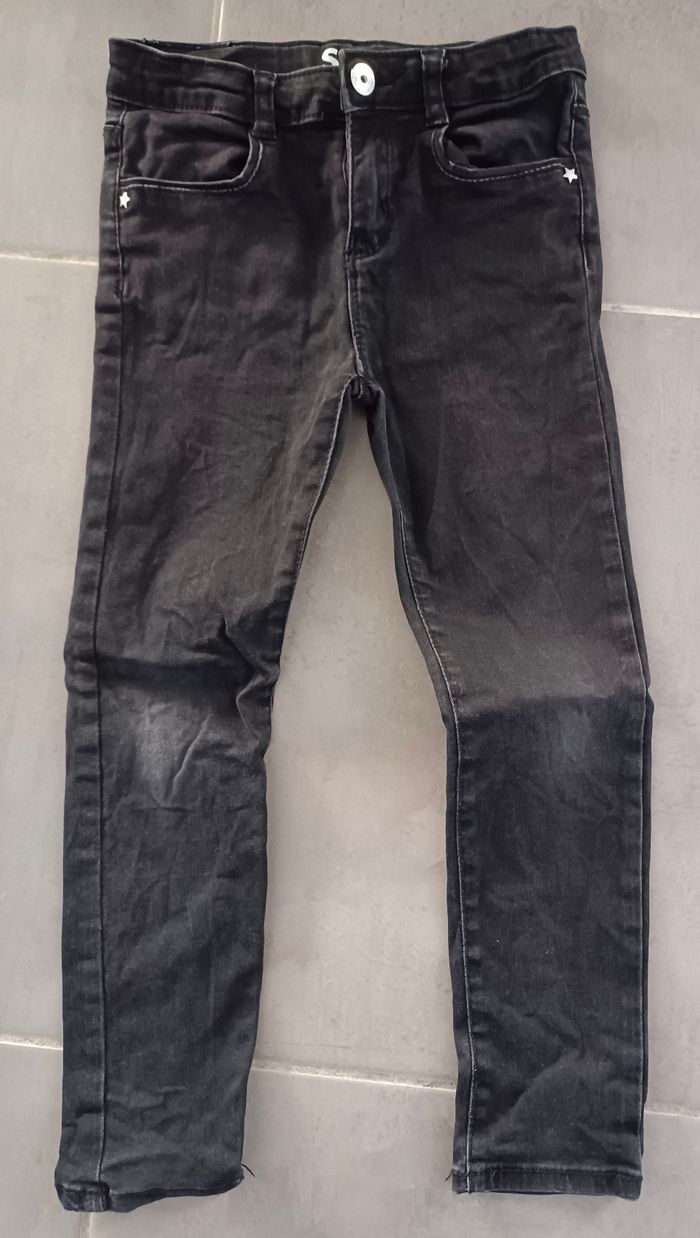 Lot de vêtements de sport et pantalons fille en 6 ans - photo numéro 7