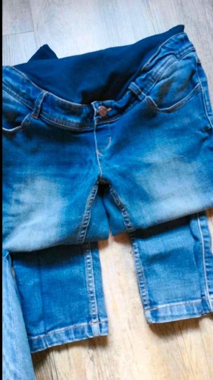 Jean effet  usé - photo numéro 4