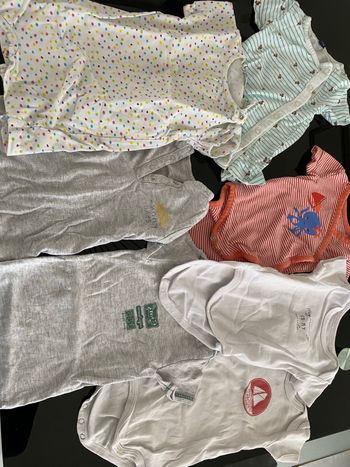 7 bodies manches courtes 3mois