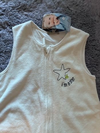 À vendre une jolie gigoteuse neuve crème Prémaman avec étiquette , évolutive T1 /T2 - 85cm/110 cm