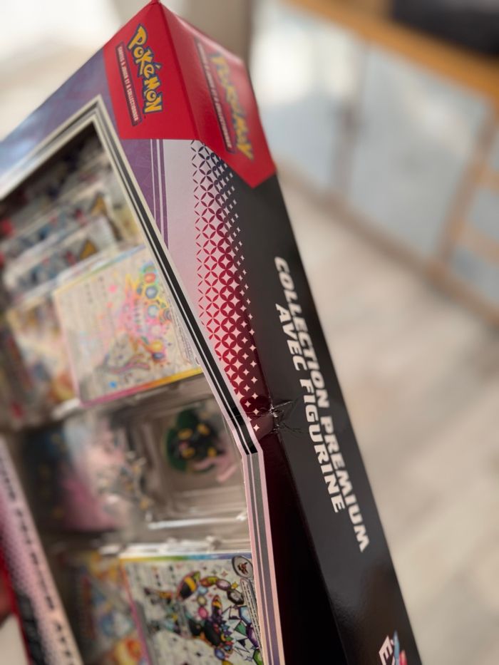 [NEUF] Coffret Pokémon collection premium figurine EV8.5 (défaut) - photo numéro 3