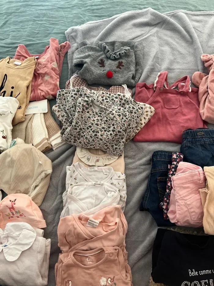 Lot de vêtements 6 mois fille - photo numéro 3