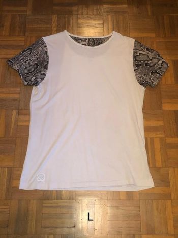 t-shirt blanc manches serpent