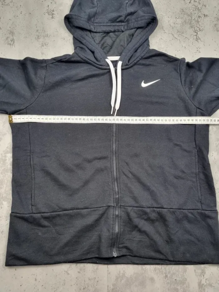 Veste zippée à capuche noire Nike – Taille M Femme (mesures en photos) - photo numéro 6