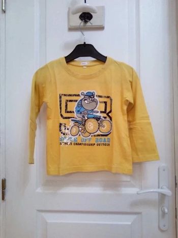 Tee-shirt manche longue T.4 ans - sans marque