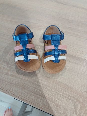 Sandale 22