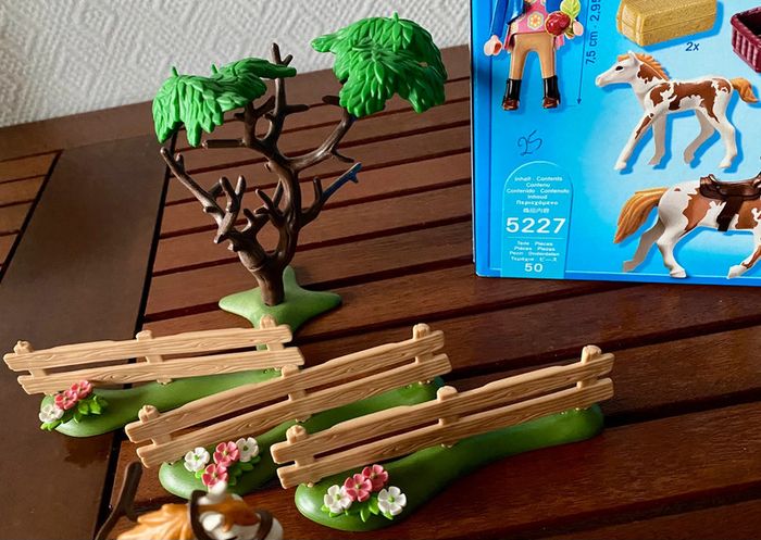 Playmobil Country 5227 « Chevaux et enclos » - photo numéro 5