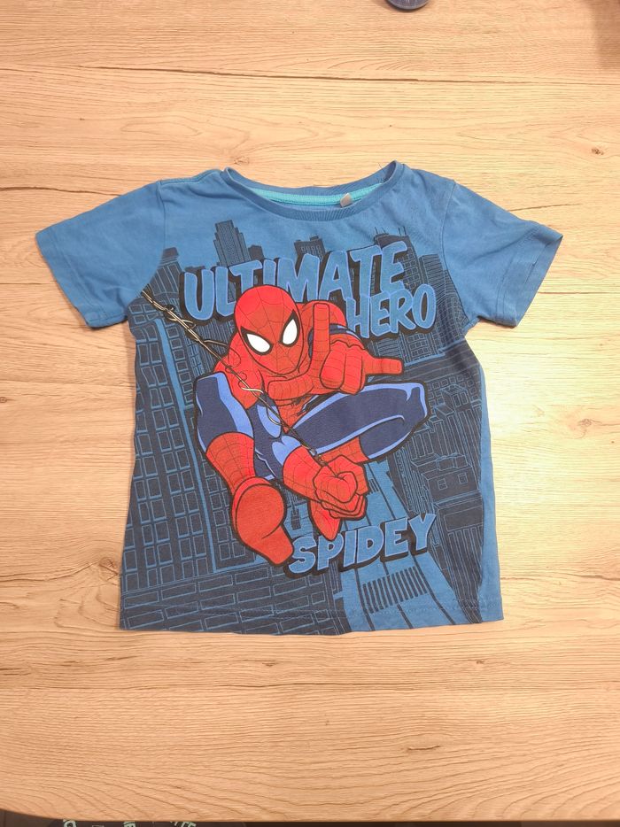 Tee-shirt manches courtes 4 ans spiderman