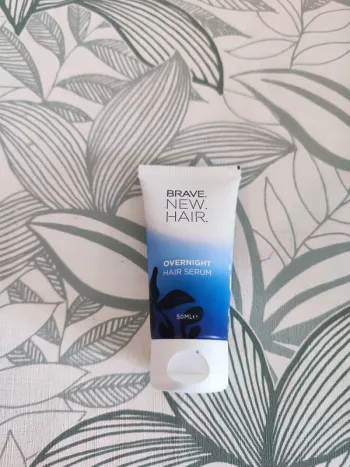 Brave new hair serum capillaire de nuit 50ml valeur 24€  à utiliser 12 mois après ouverture
