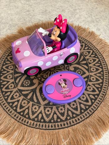 Voiture télécommandé Minnie Disney