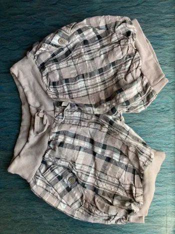 Short à carreaux marron