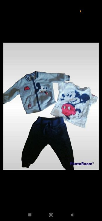 ensemble Mickey