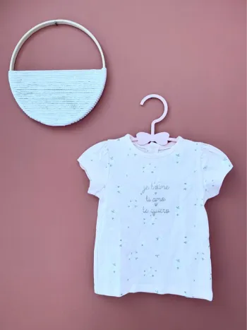 🍼 T-shirt bébé KIABI  – 9 mois