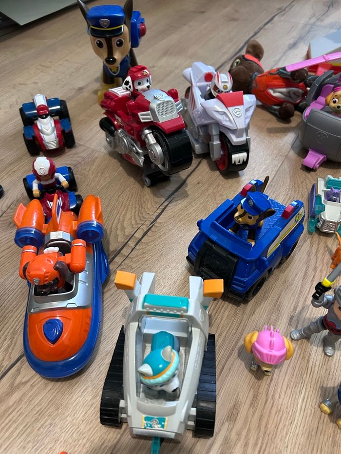 Lot de jouets pat patrouille - photo numéro 2